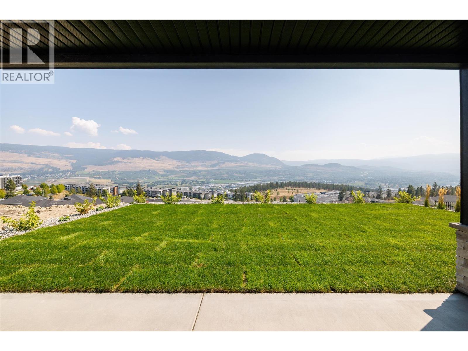 789 Carleton Street, Kelowna, BC - Outdoor With View
