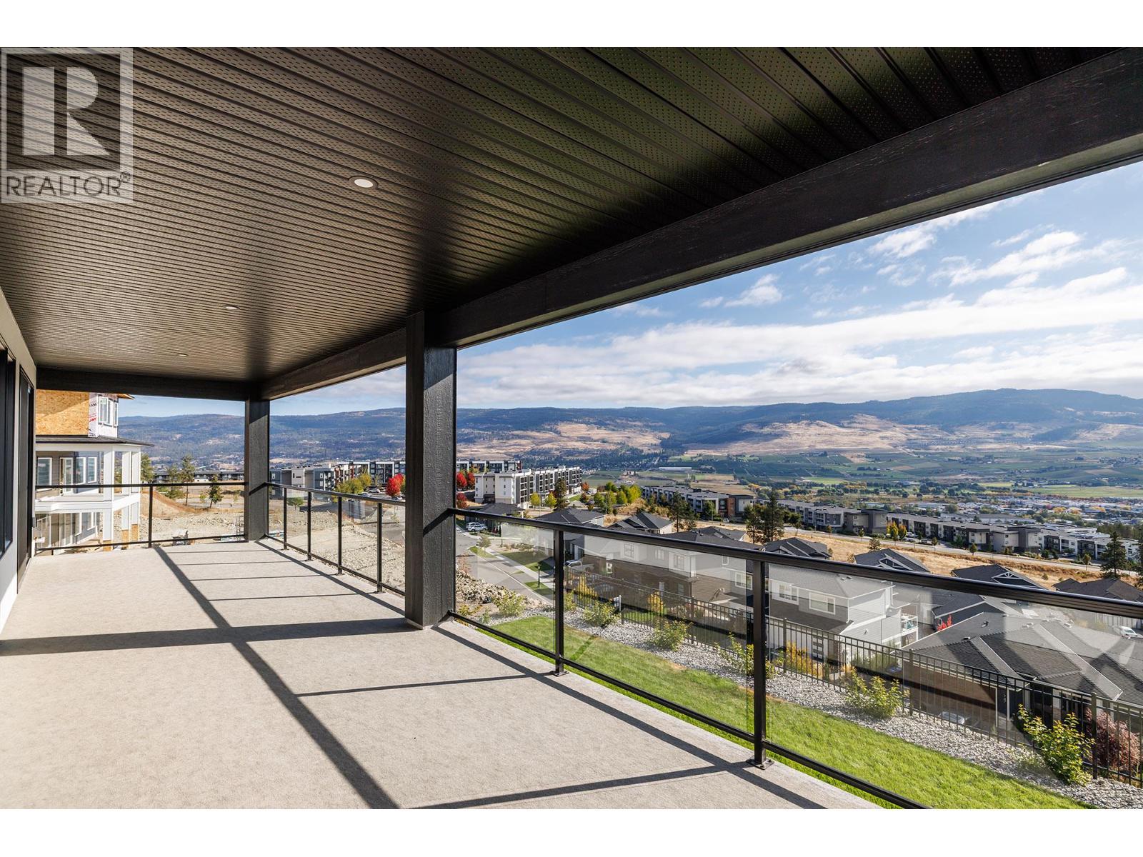 789 Carleton Street, Kelowna, BC - Outdoor With View With Exterior