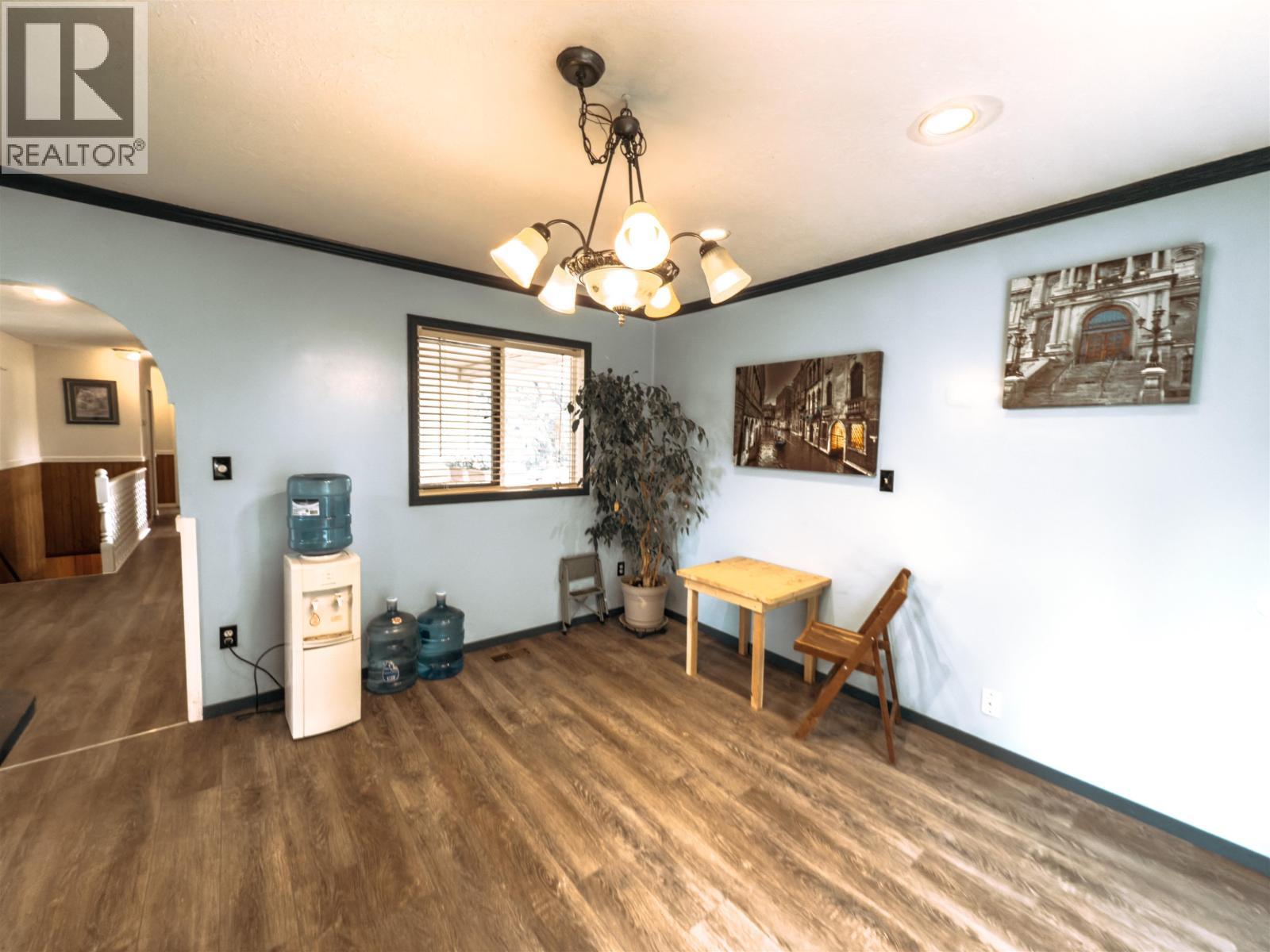 6497 Grey Crescent, Horse Lake, BC - Indoor