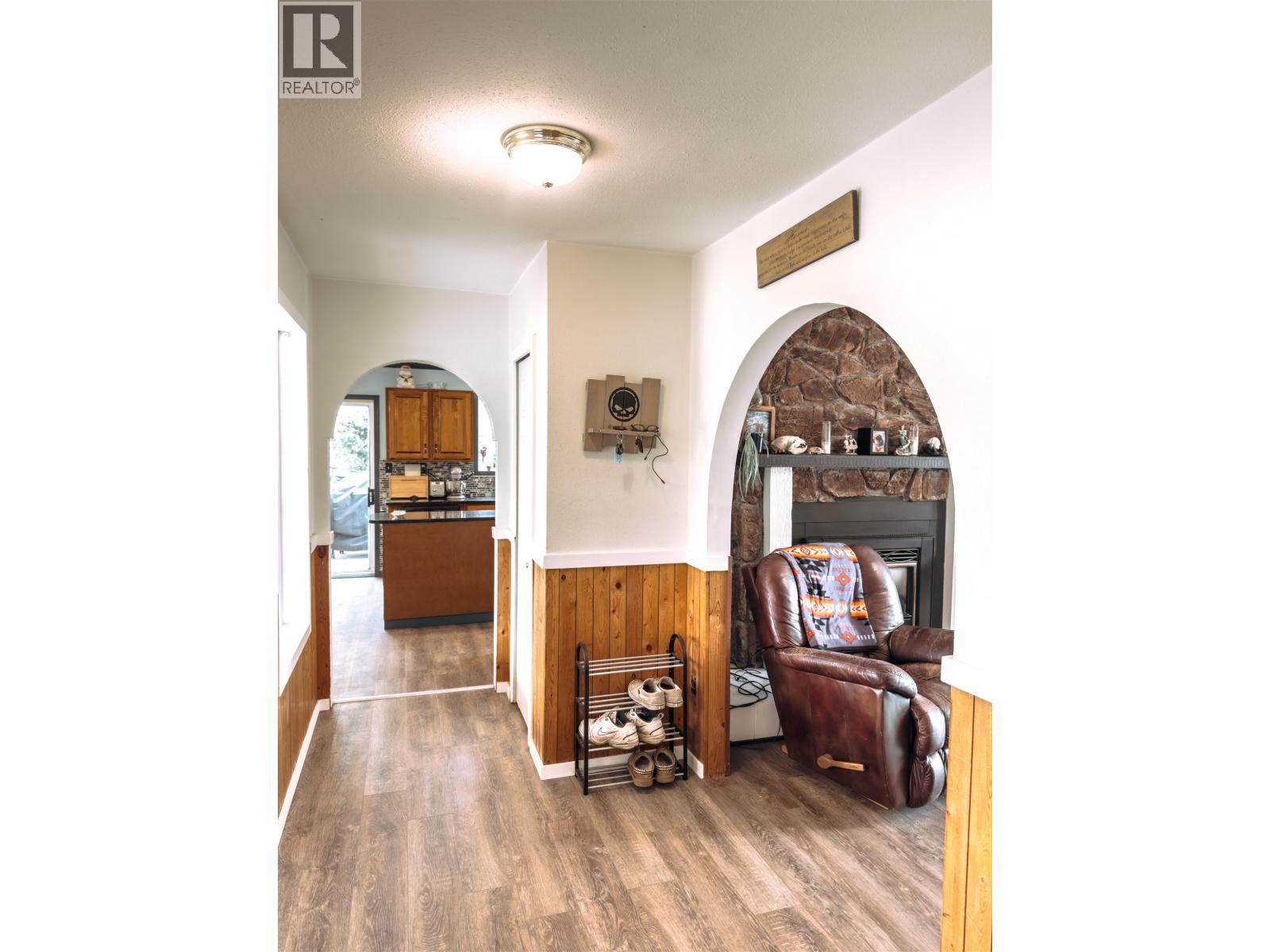 6497 Grey Crescent, Horse Lake, BC - Photo Showing Other Room