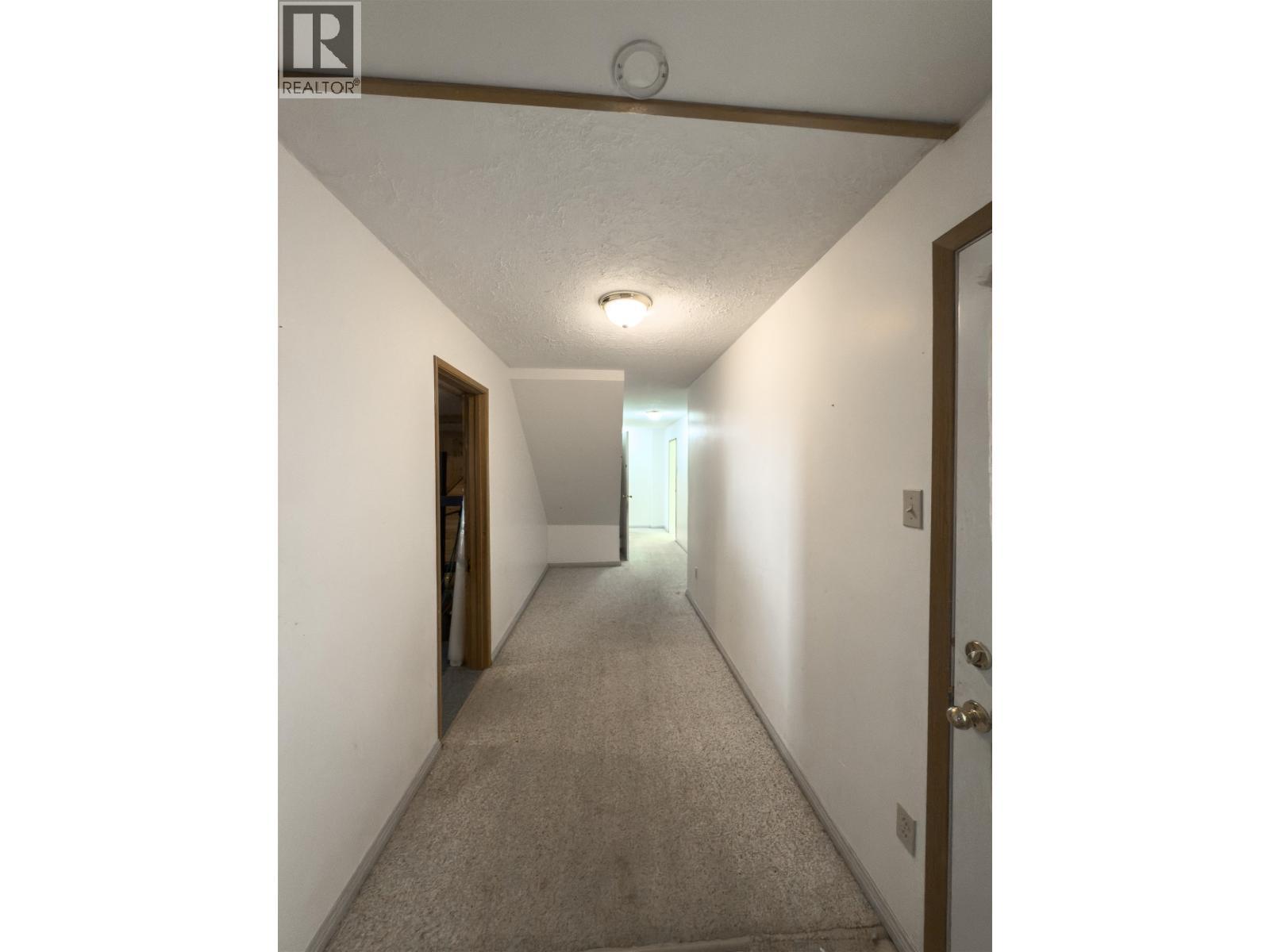 6497 Grey Crescent, Horse Lake, BC - Indoor Photo Showing Other Room