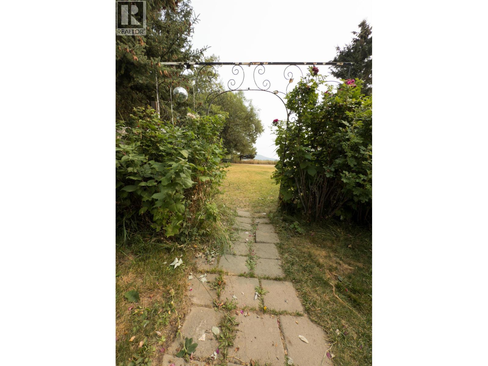 6497 Grey Crescent, Horse Lake, BC - Outdoor With View