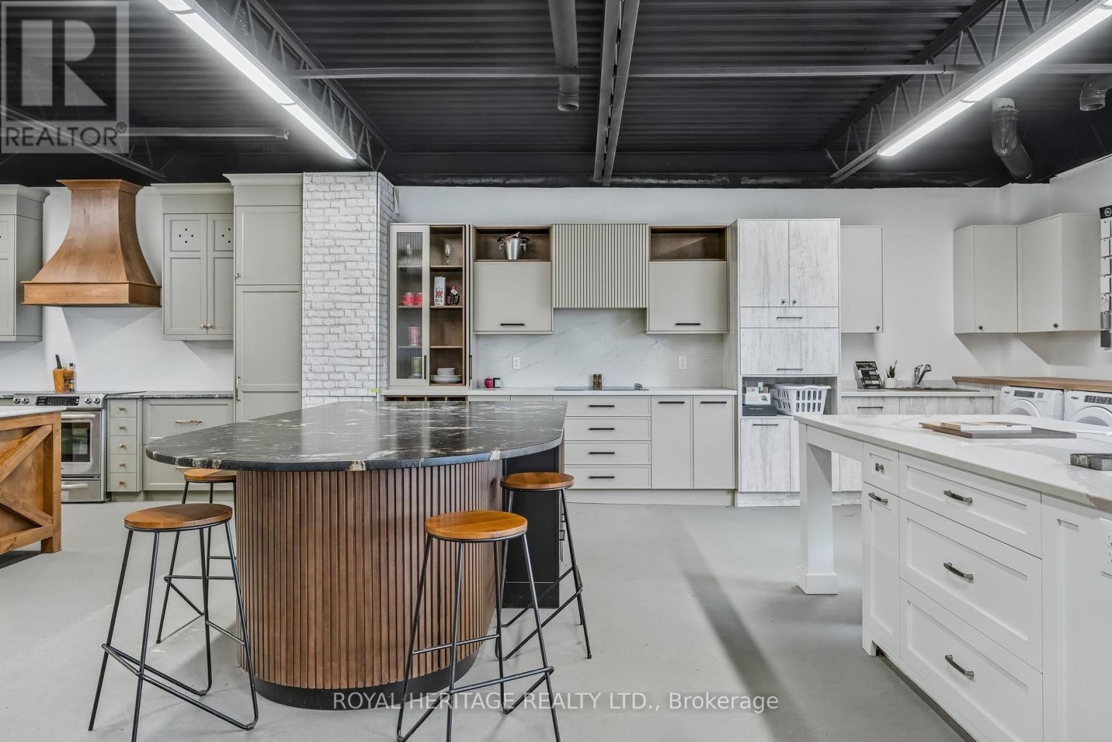 45 Cairns Crescent, Huntsville, ON