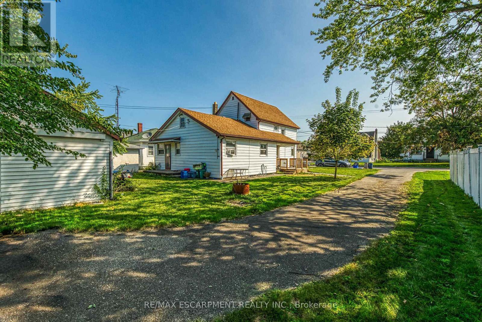 526 Steele Street, Port Colborne, ON - Outdoor