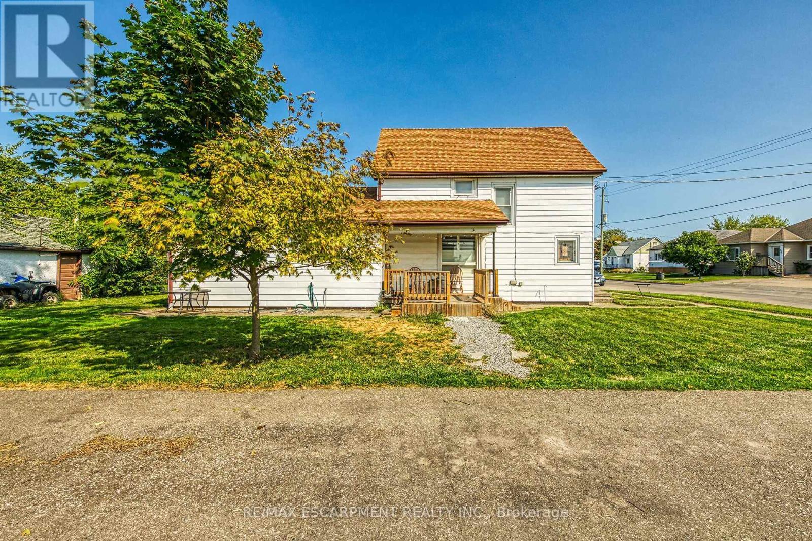 526 Steele Street, Port Colborne, ON - Outdoor