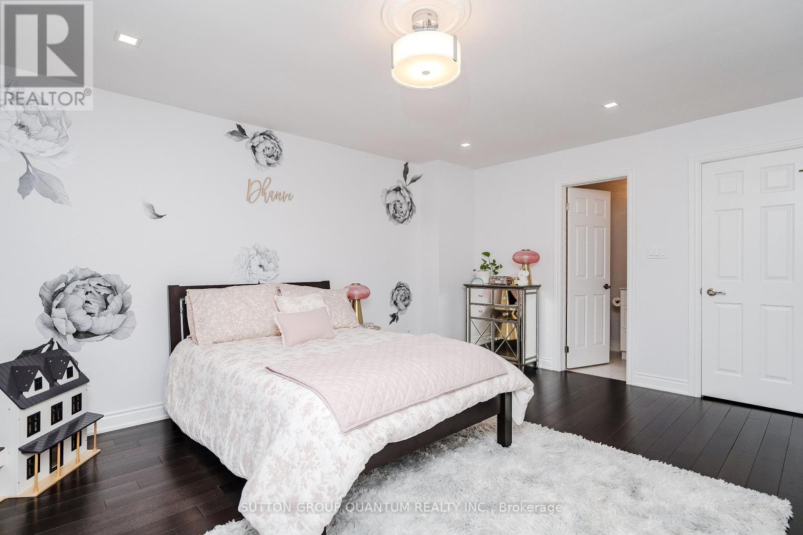 1451 Indian Road, Mississauga, ON - Indoor Photo Showing Bedroom
