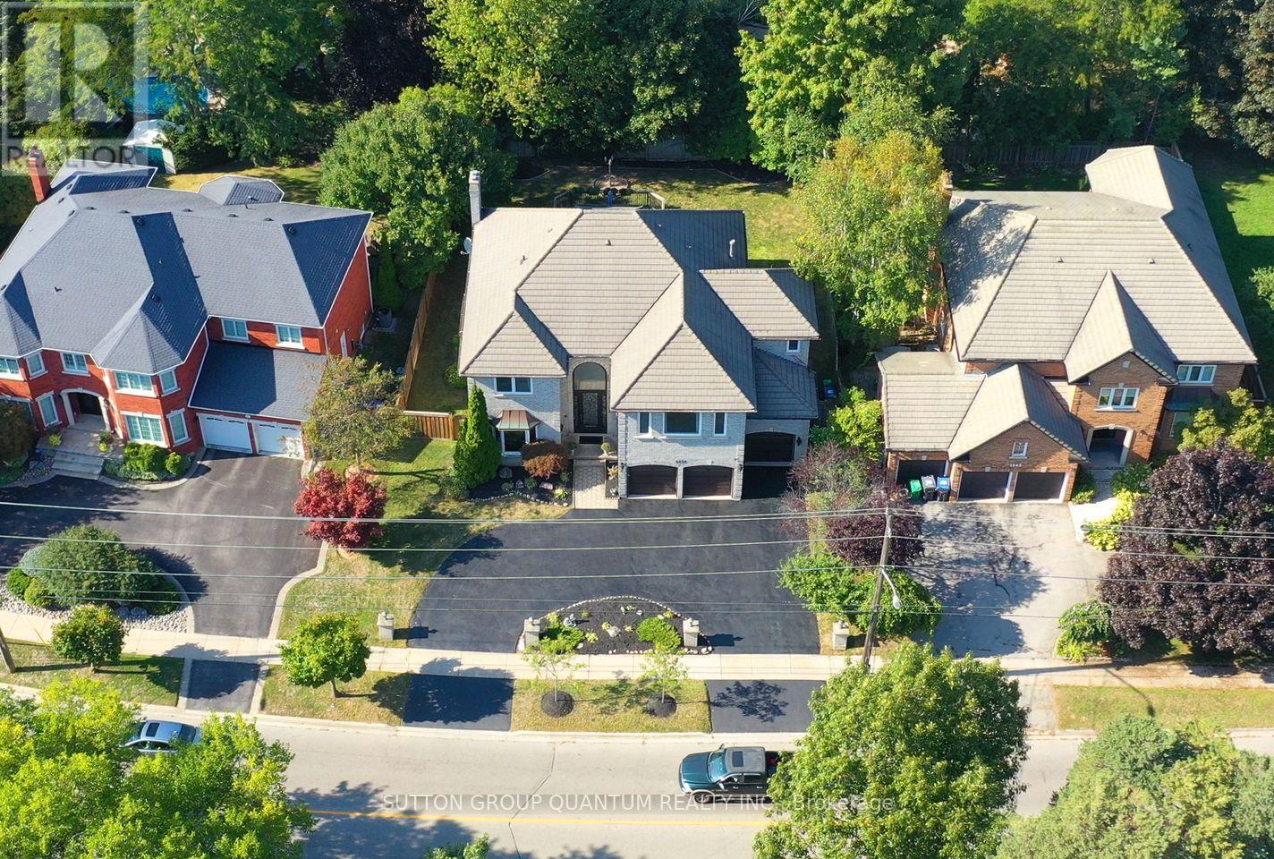 1451 Indian Road, Mississauga, ON - Outdoor