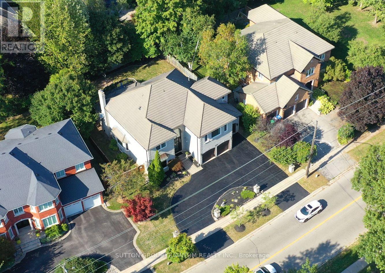 1451 Indian Road, Mississauga, ON - Outdoor With View