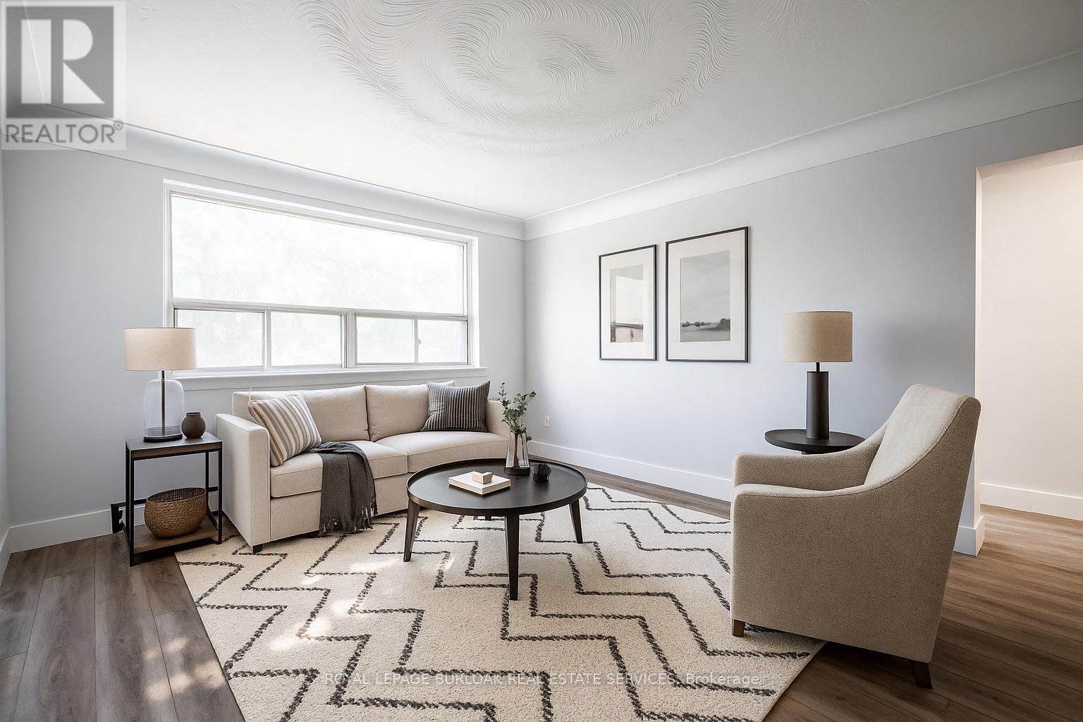 Virtually Staged - 4 - 2161 Ghent Avenue, Burlington, ON - Indoor Photo Showing Living Room