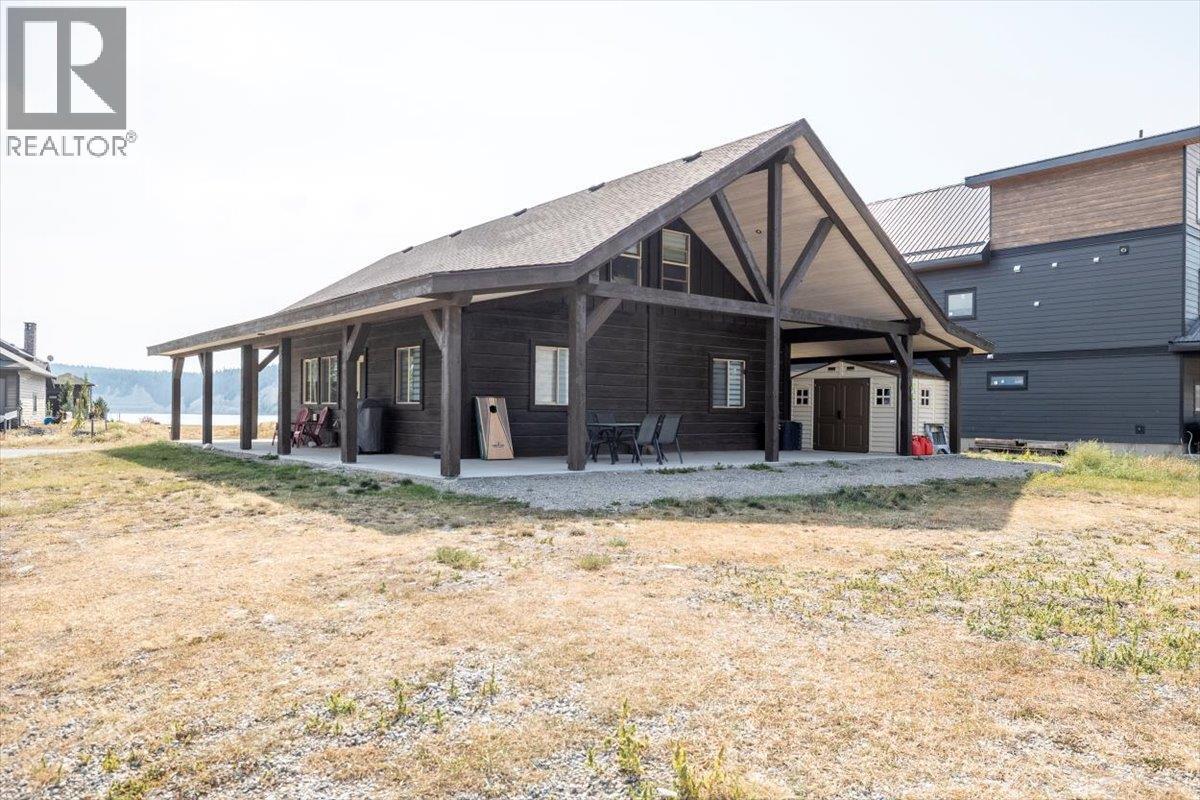 1705 Koocanusa Lake Drive, Lake Koocanusa, BC - Outdoor