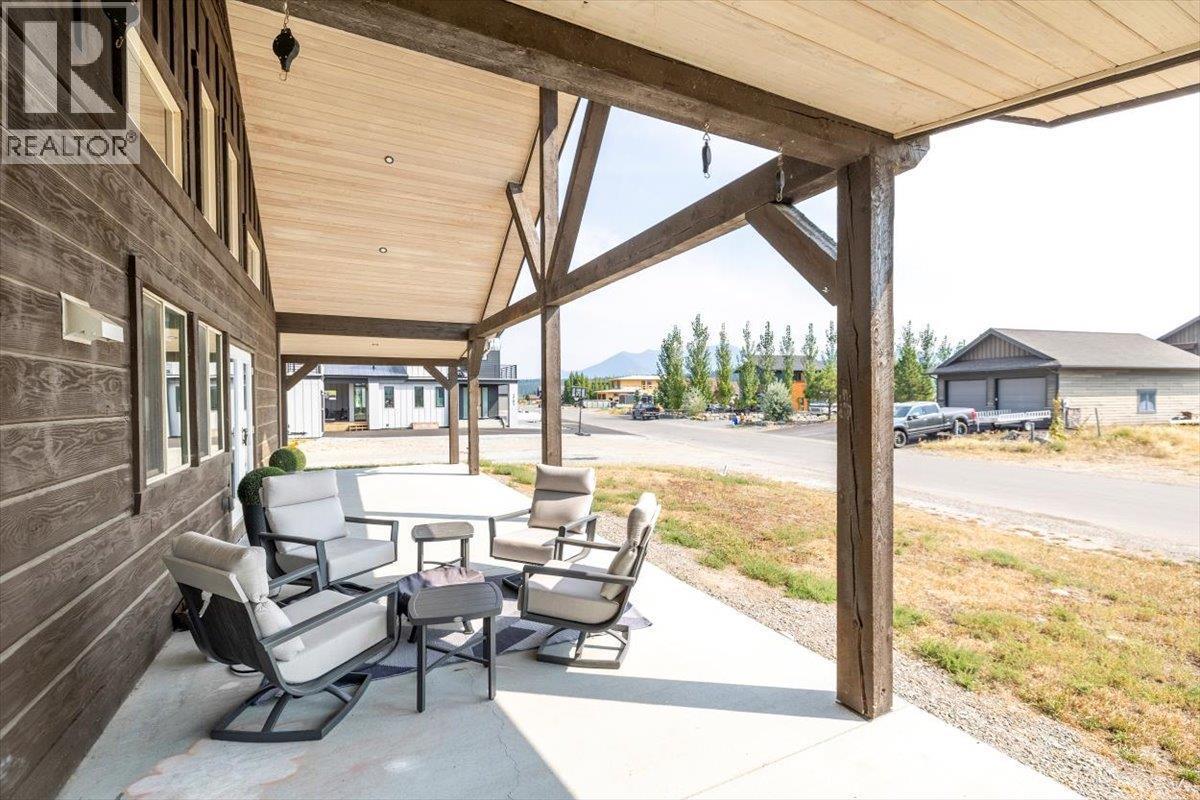 1705 Koocanusa Lake Drive, Lake Koocanusa, BC - Outdoor With Deck Patio Veranda With Exterior