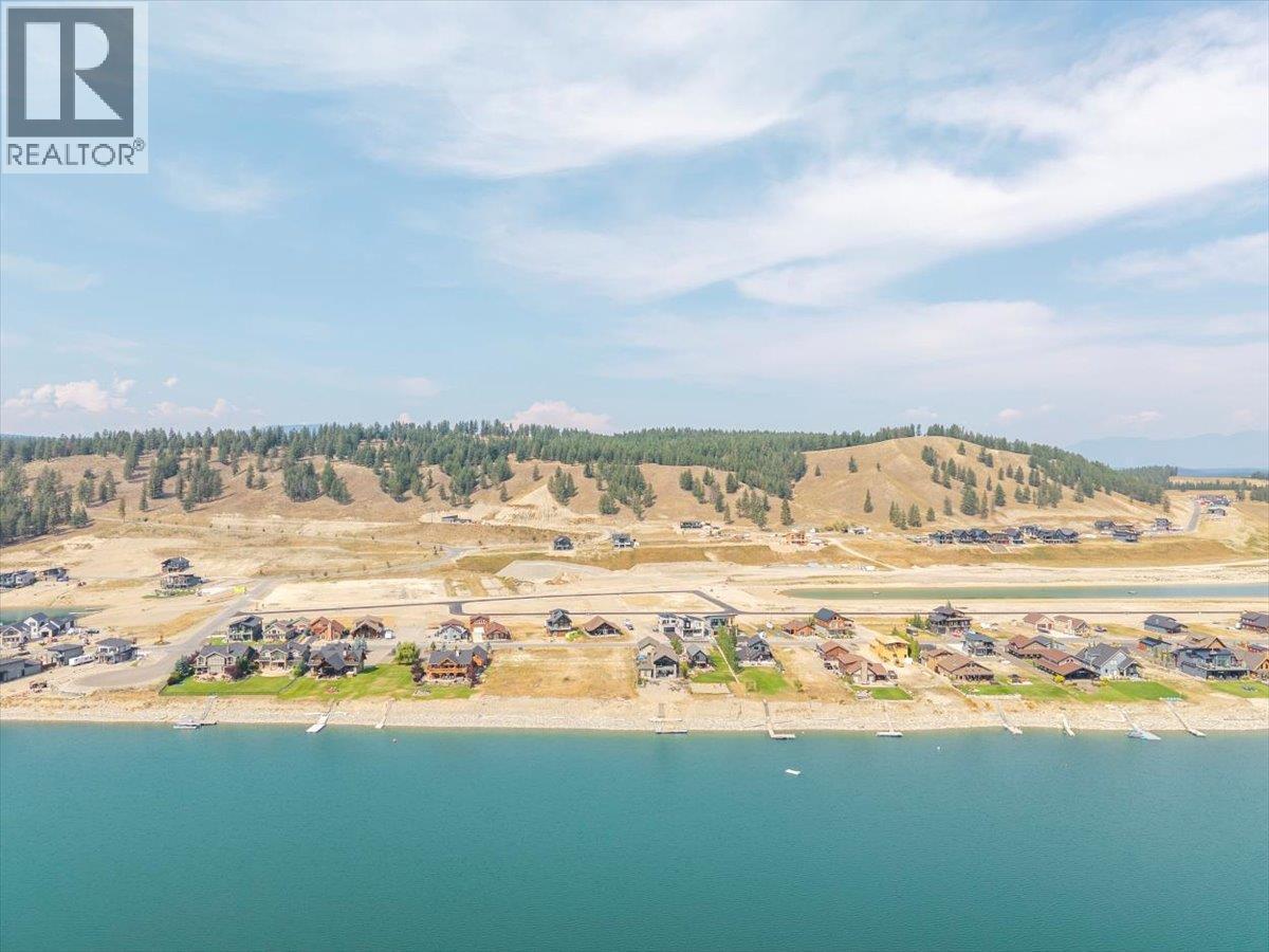 1705 Koocanusa Lake Drive, Lake Koocanusa, BC - Outdoor With Body Of Water With View