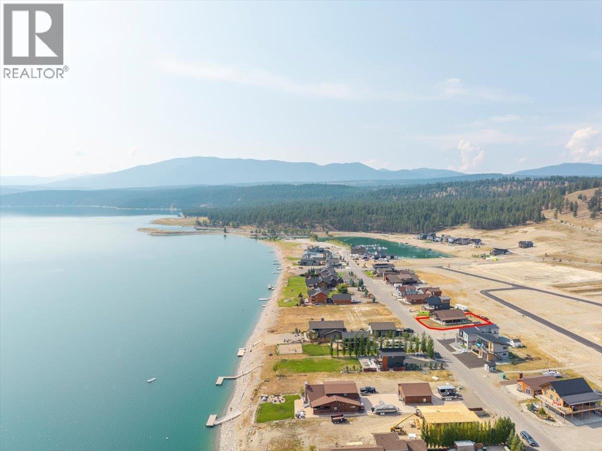 1705 Koocanusa Lake Drive, Lake Koocanusa, BC - Outdoor With Body Of Water With View