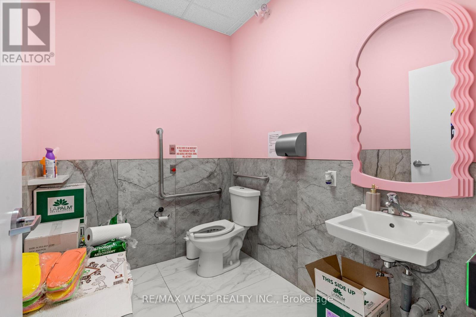 C5 - 3165 Markham Road, Toronto, ON