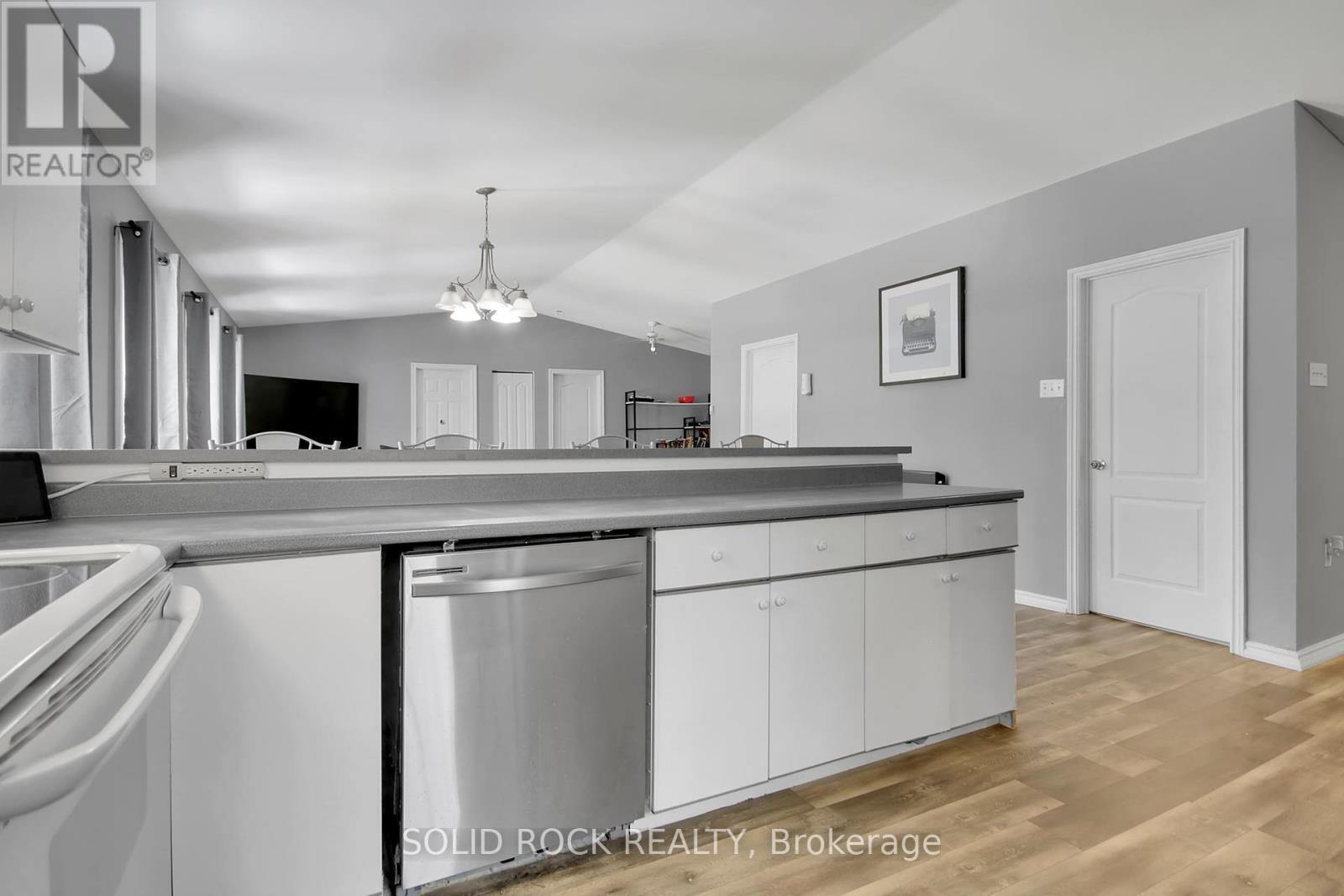 2855A Highway 132 Road, Admaston/Bromley, ON - Indoor Photo Showing Kitchen