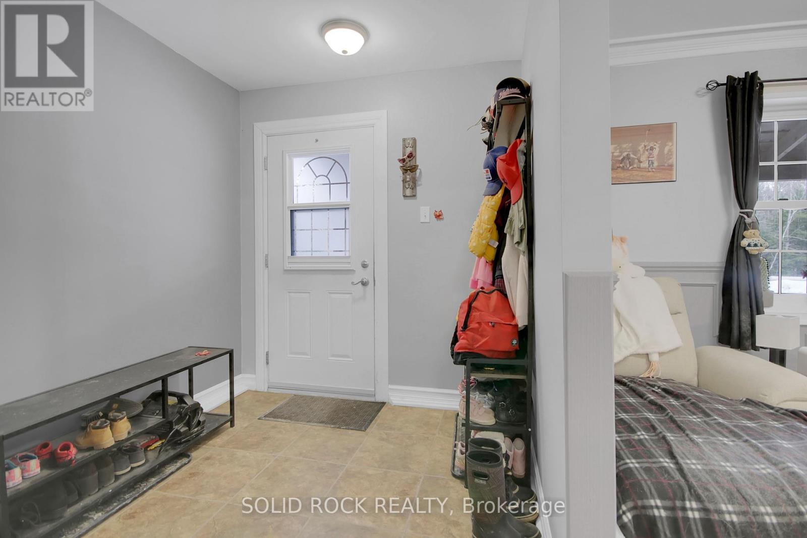 2855A Highway 132 Road, Admaston/Bromley, ON - Indoor Photo Showing Other Room