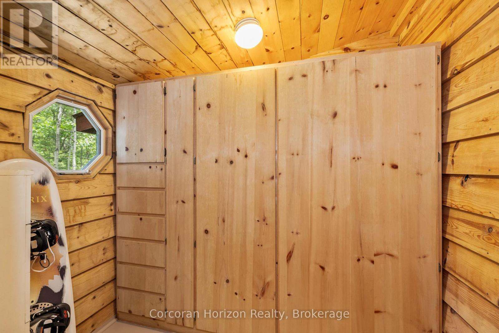 162 Winding Way, Georgian Bay (Baxter), ON - Indoor Photo Showing Other Room