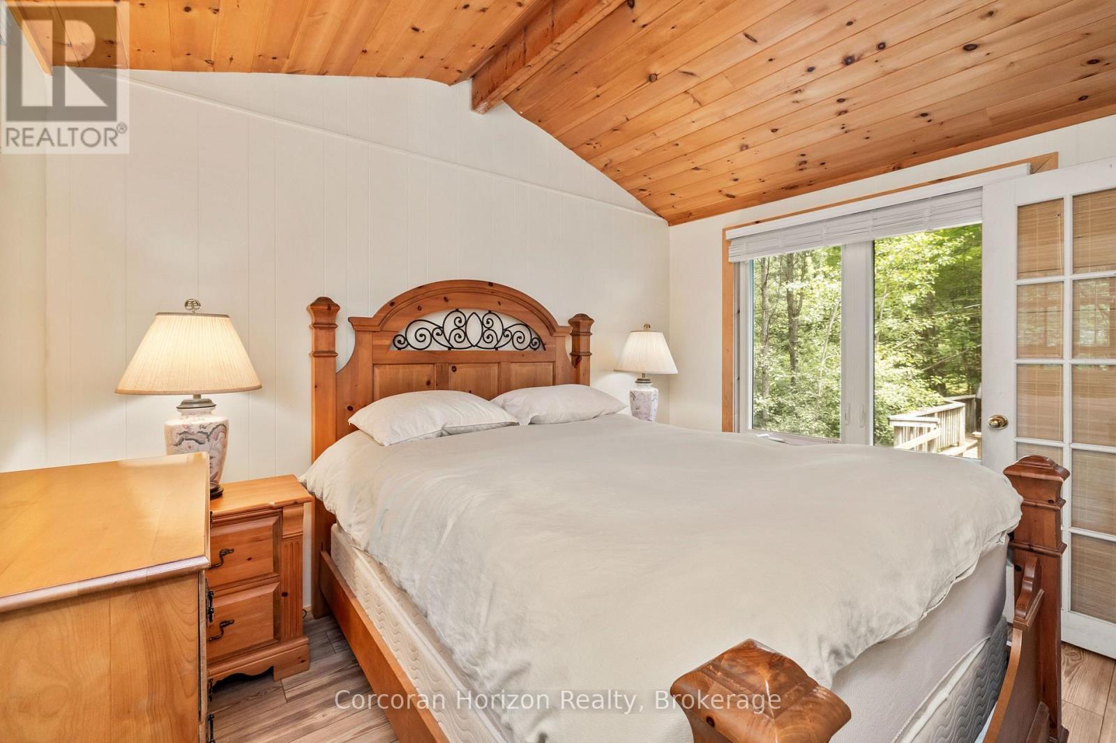 162 Winding Way, Georgian Bay (Baxter), ON - Indoor Photo Showing Bedroom