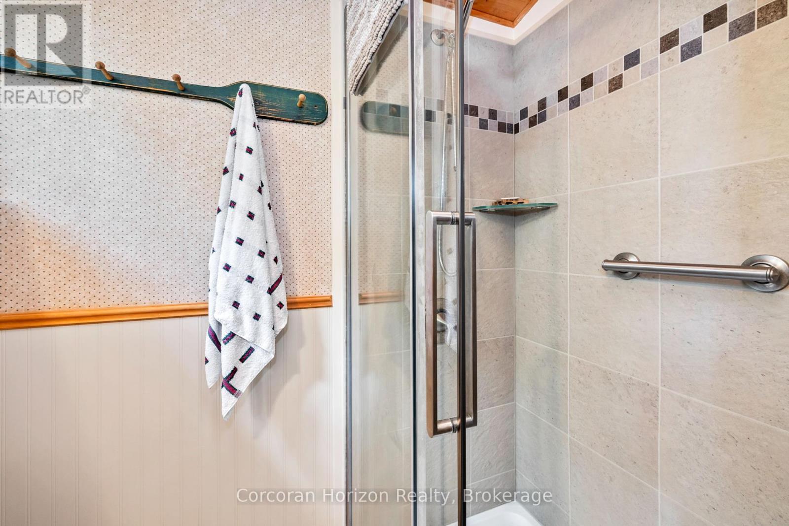 162 Winding Way, Georgian Bay (Baxter), ON - Indoor Photo Showing Bathroom