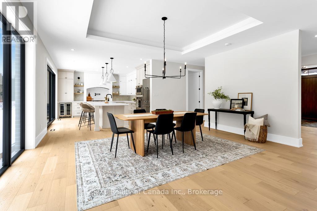 33 August Crescent, Norwich, ON - Indoor Photo Showing Dining Room