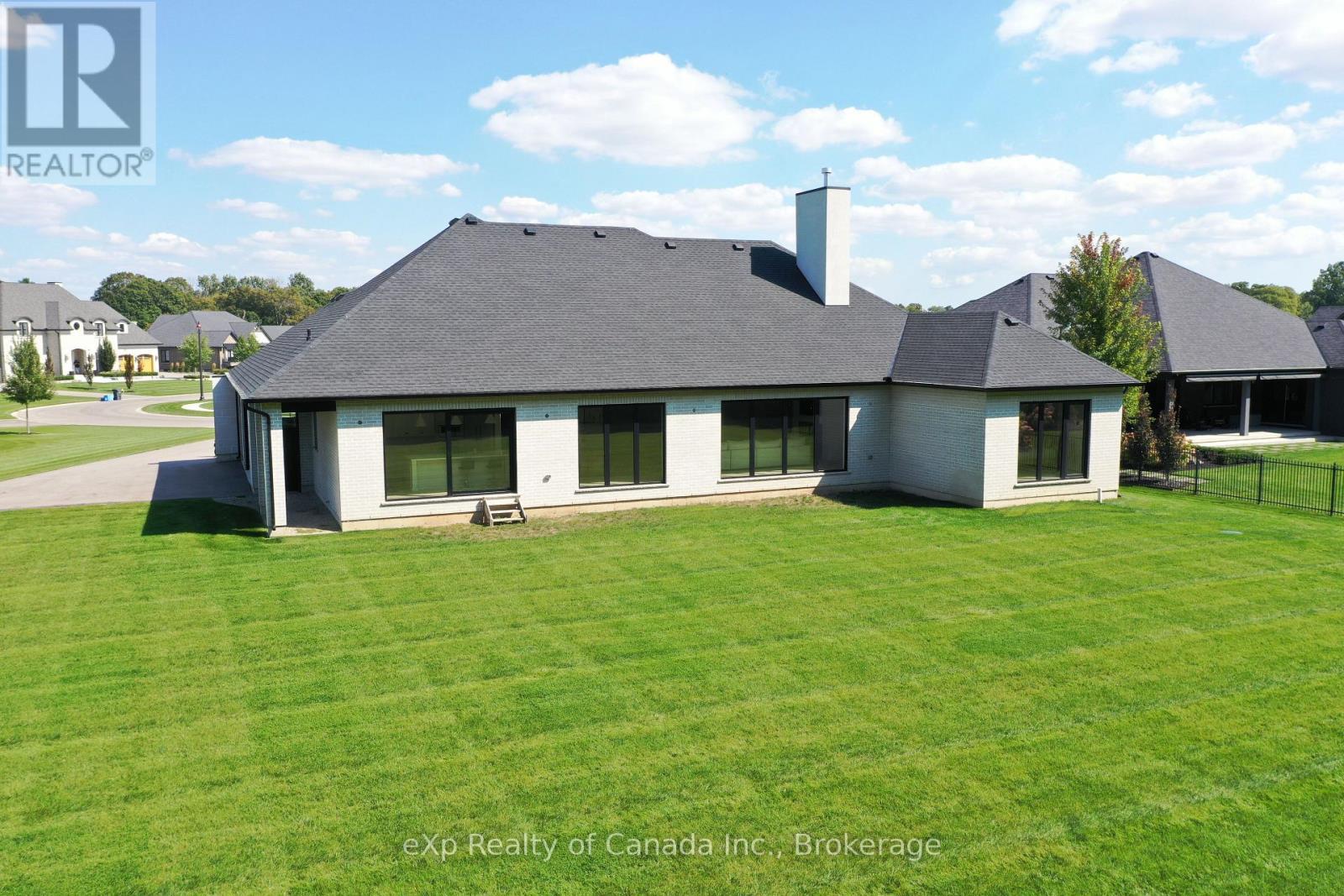 33 August Crescent, Norwich, ON - Outdoor