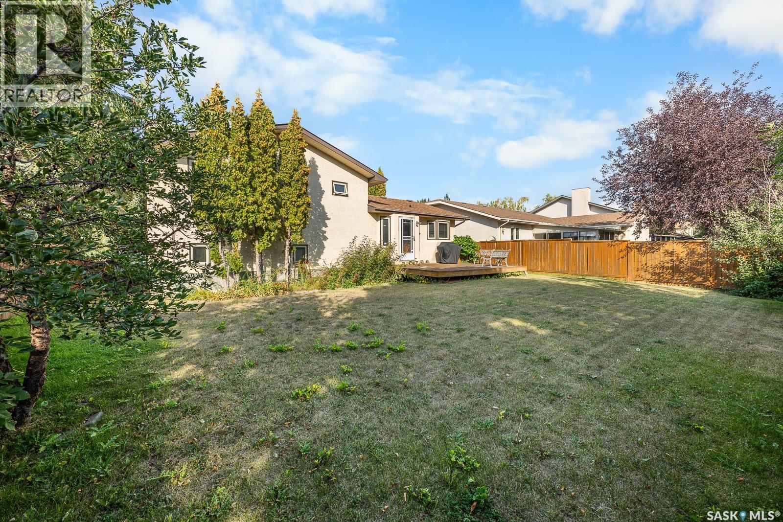 3506 Edinburgh Drive, Regina, SK - Outdoor