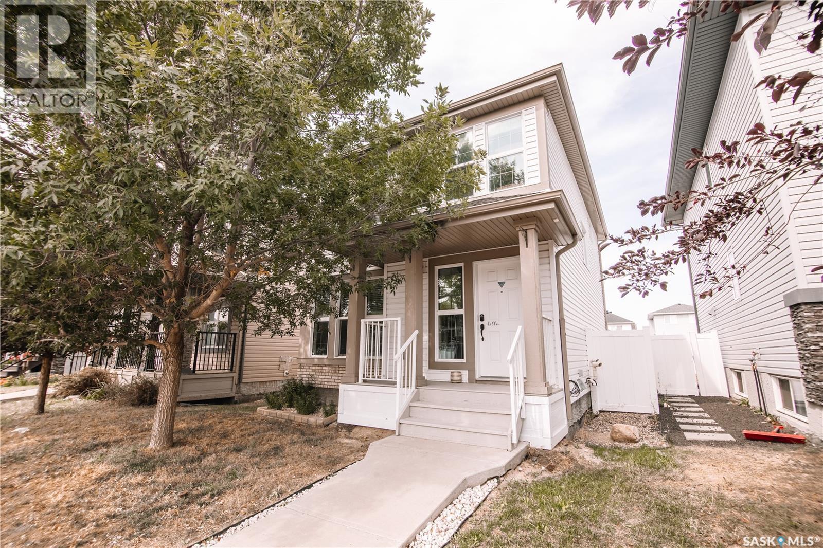 2842 Elgaard Drive, Regina, SK - Outdoor