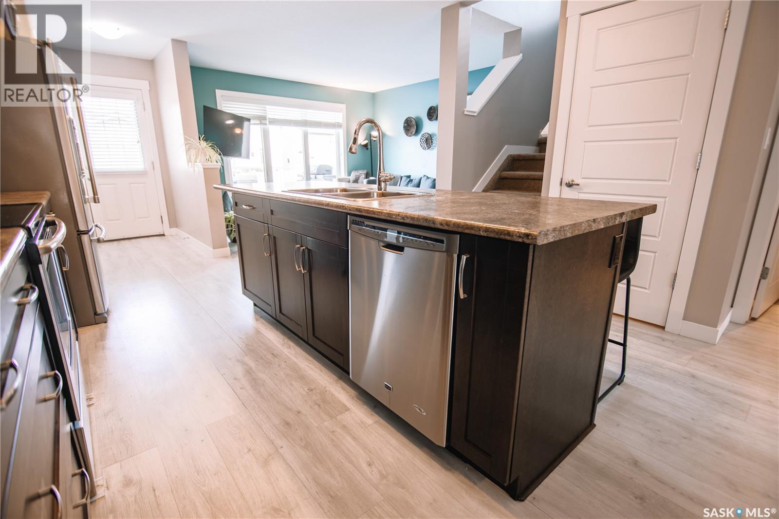 2842 Elgaard Drive, Regina, SK - Indoor Photo Showing Kitchen With Double Sink