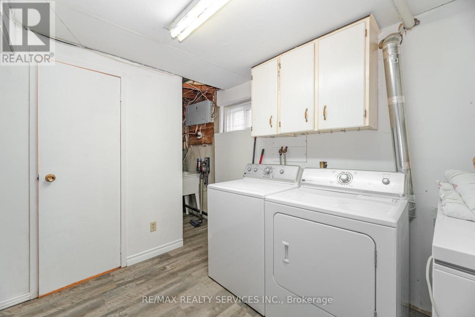 6 Glenmore Crescent, Brampton, ON - Indoor Photo Showing Laundry Room