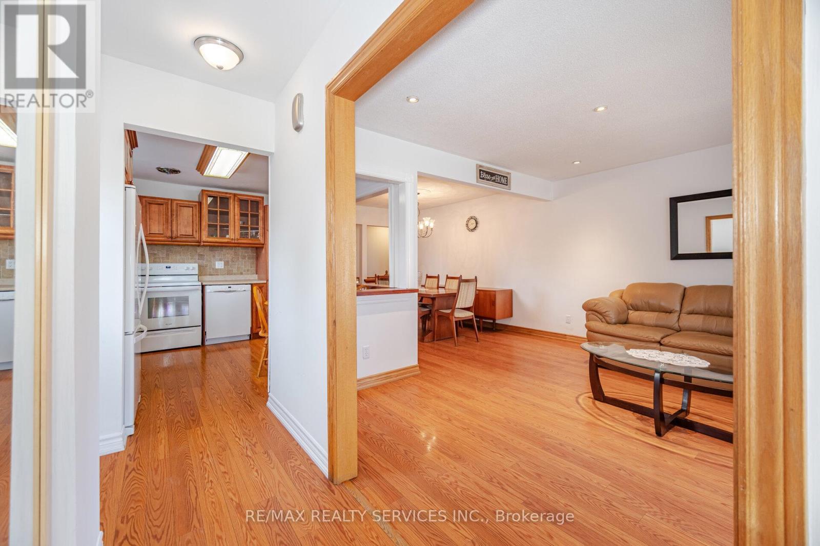 6 Glenmore Crescent, Brampton, ON - Indoor Photo Showing Other Room