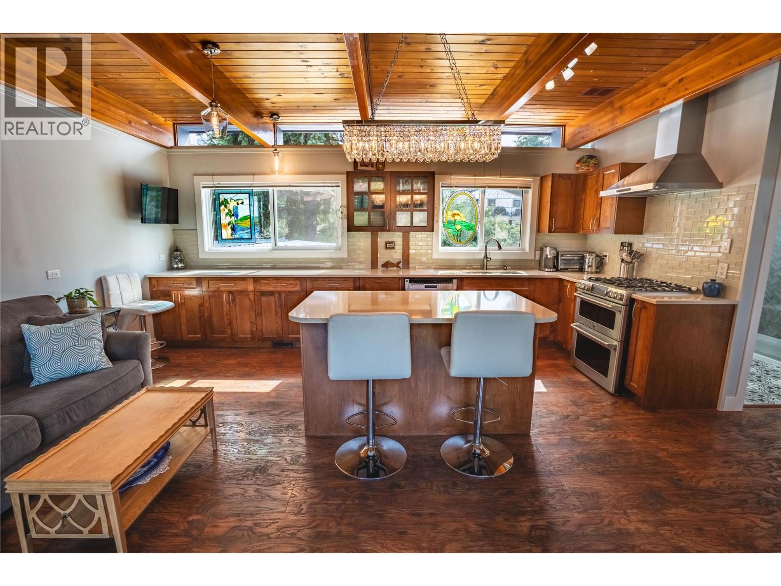 Kitchen - 1618 Duncan Ave E Avenue, Penticton, BC - Indoor Photo Showing Kitchen