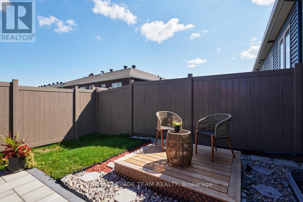 818 Companion Crescent, Ottawa, ON - Outdoor With Deck Patio Veranda