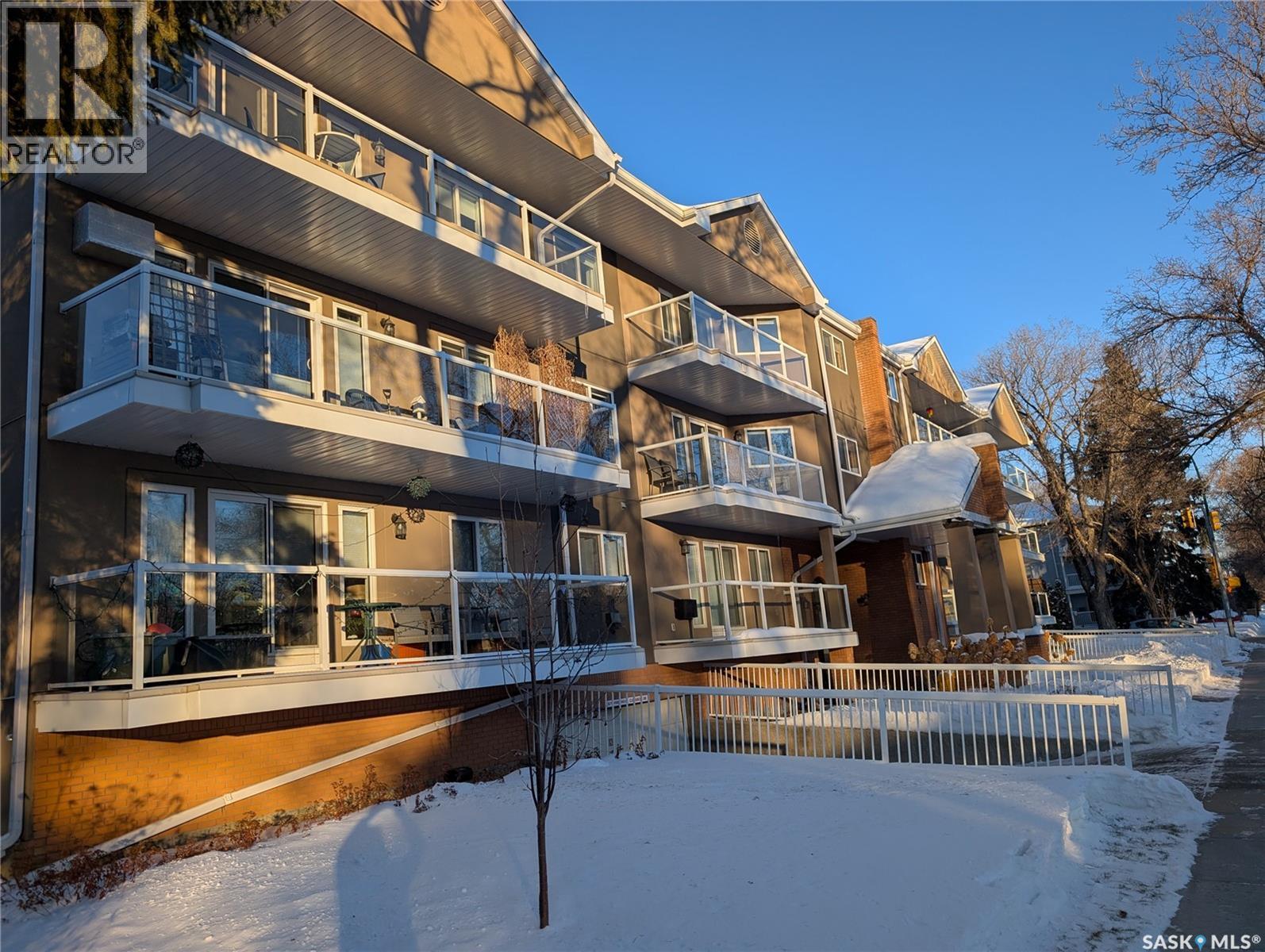 204 921 Main Street, Saskatoon, SK - Outdoor