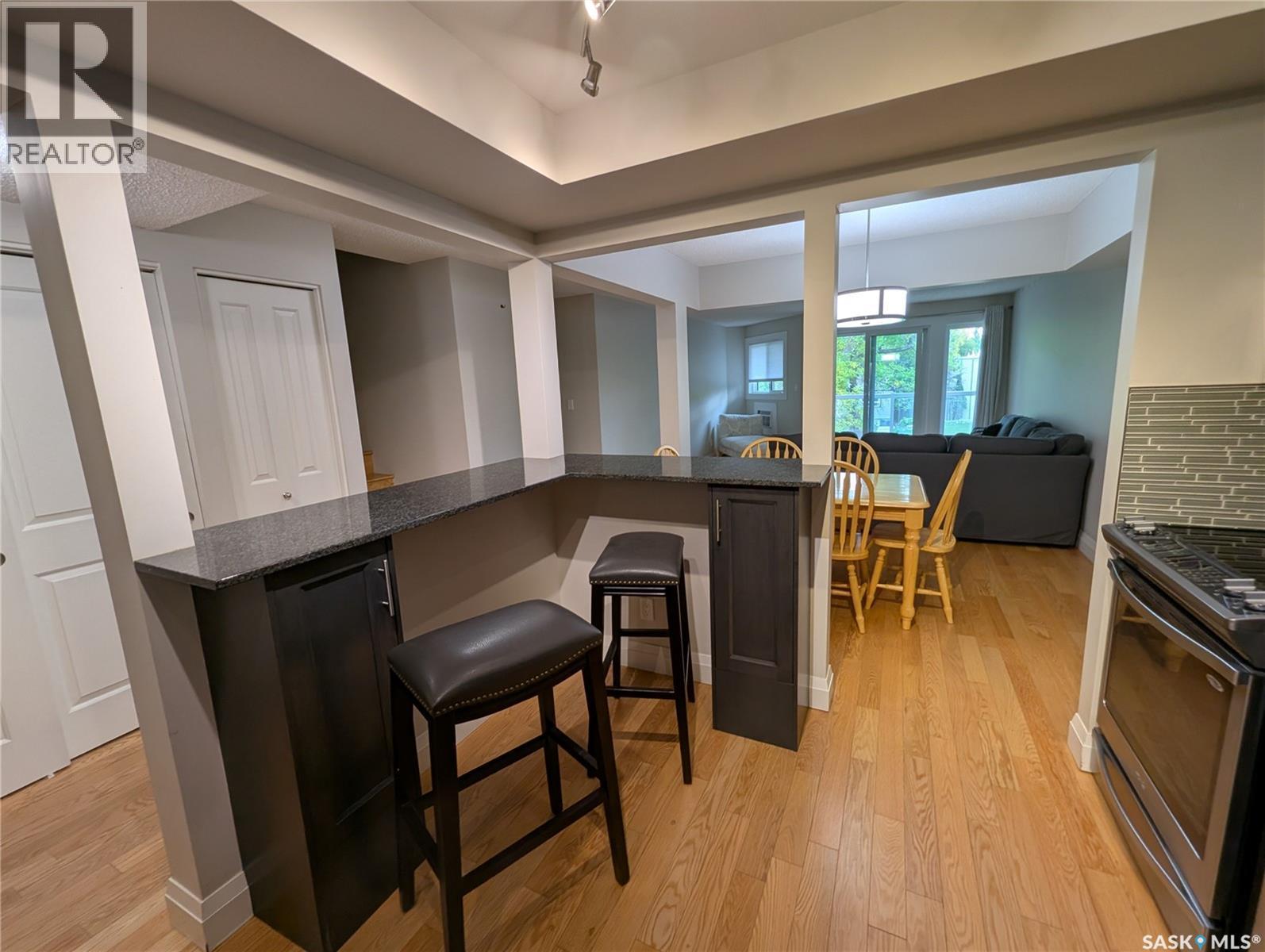 204 921 Main Street, Saskatoon, SK - Indoor