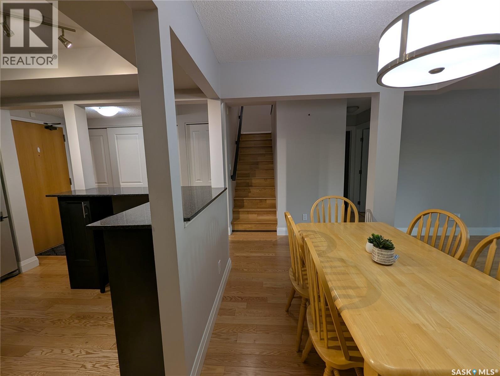 204 921 Main Street, Saskatoon, SK - Indoor Photo Showing Dining Room