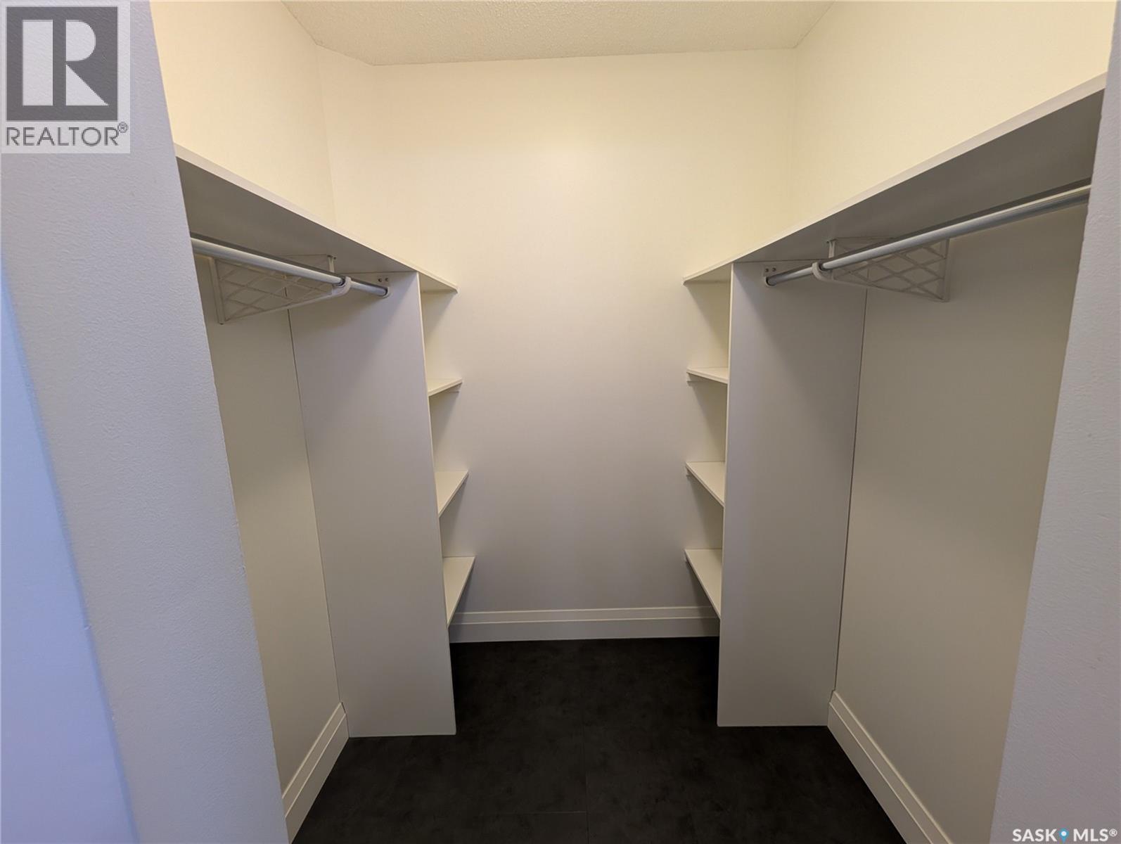 204 921 Main Street, Saskatoon, SK - Indoor With Storage