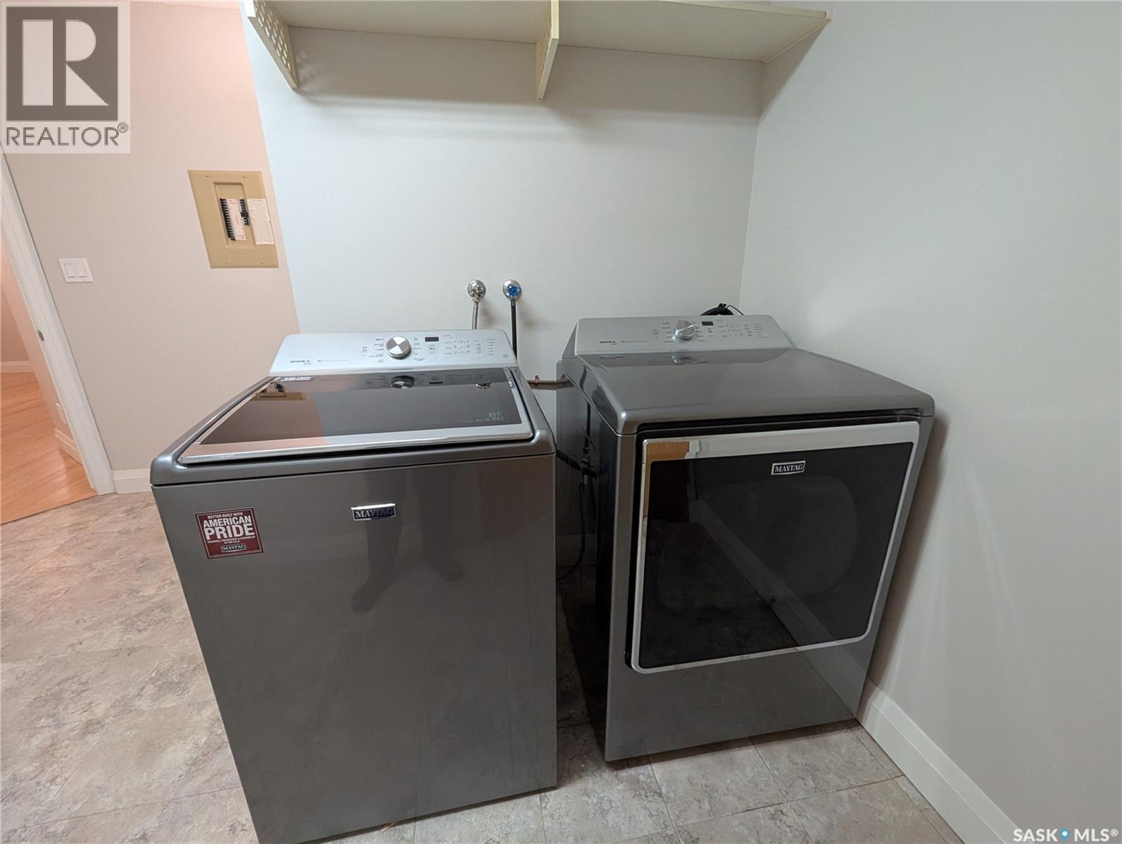 204 921 Main Street, Saskatoon, SK - Indoor Photo Showing Laundry Room