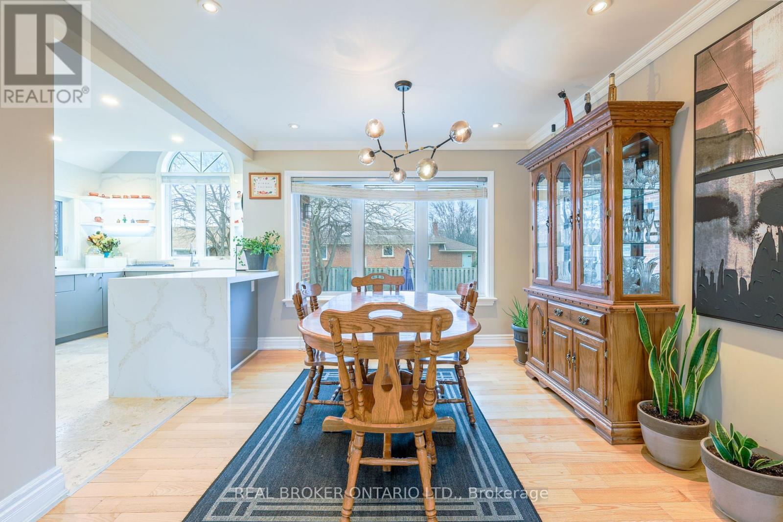 230 Mcgill Street, Mississauga, ON - Indoor Photo Showing Dining Room