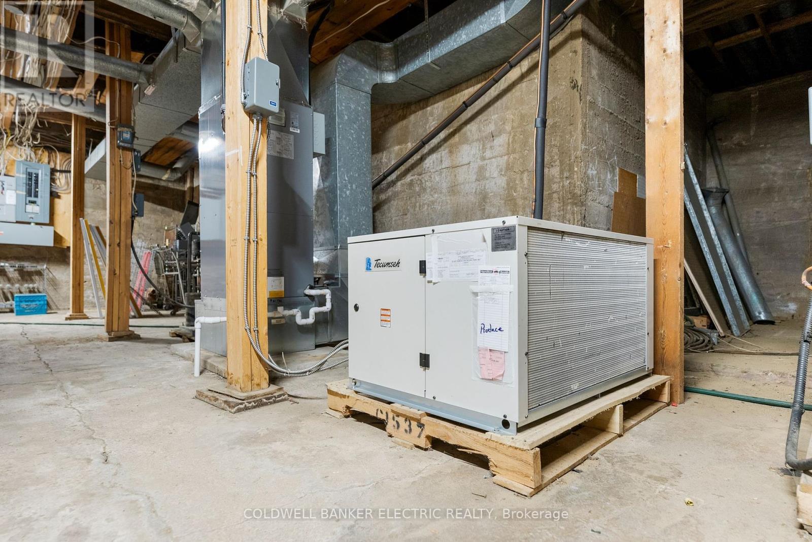 5480 Highway 620, Wollaston, ON