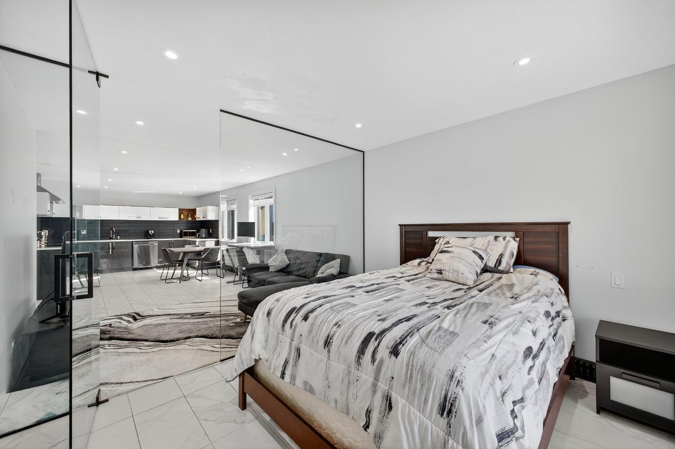 Chambre à coucher principale - 703-231 Rue Riverside, Saint-Lambert, QC - Indoor Photo Showing Bedroom