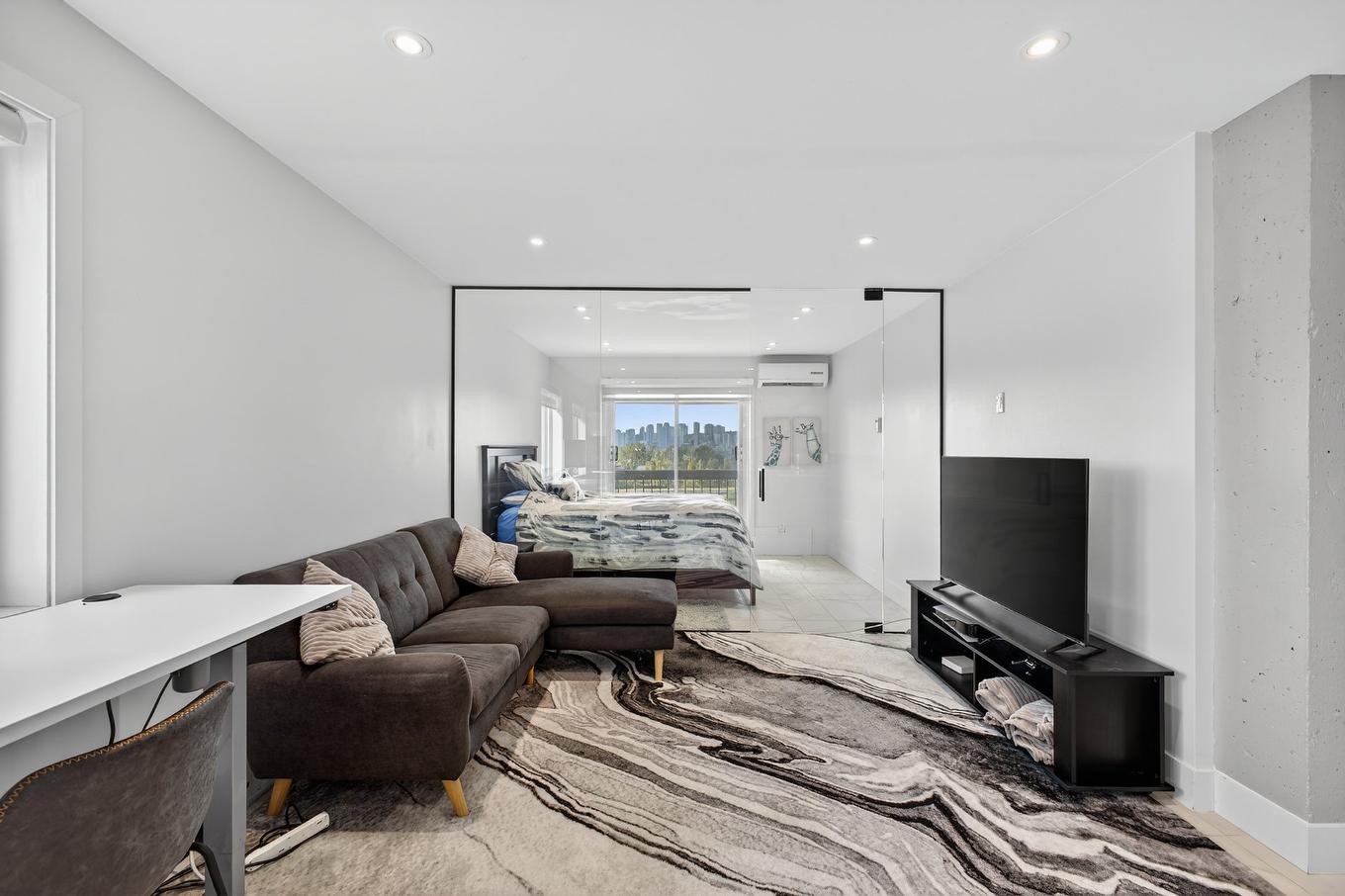 Salon - 703-231 Rue Riverside, Saint-Lambert, QC - Indoor Photo Showing Living Room