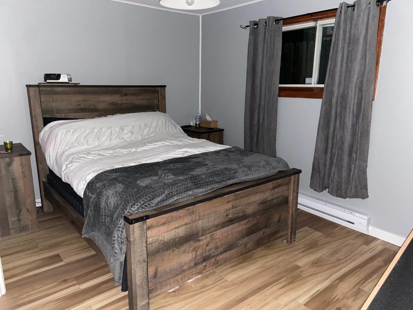 Primary bedroom - 92 Rue Monseigneur-Rhéaume E., Rouyn-Noranda, QC - Indoor Photo Showing Bedroom