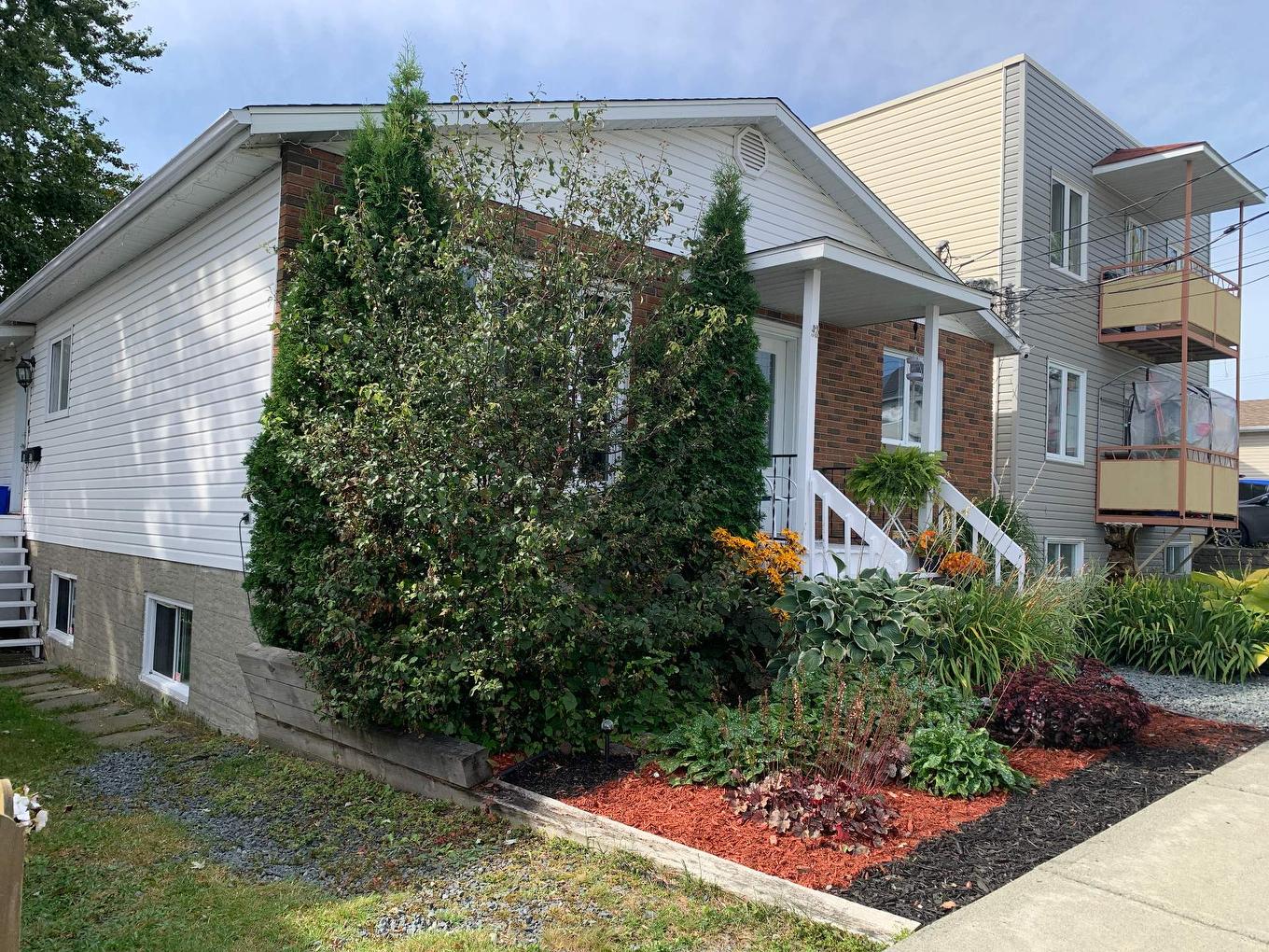 Back facade - 92 Rue Monseigneur-Rhéaume E., Rouyn-Noranda, QC - Outdoor