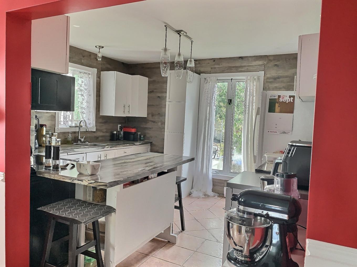 Kitchen - 92 Rue Monseigneur-Rhéaume E., Rouyn-Noranda, QC - Indoor