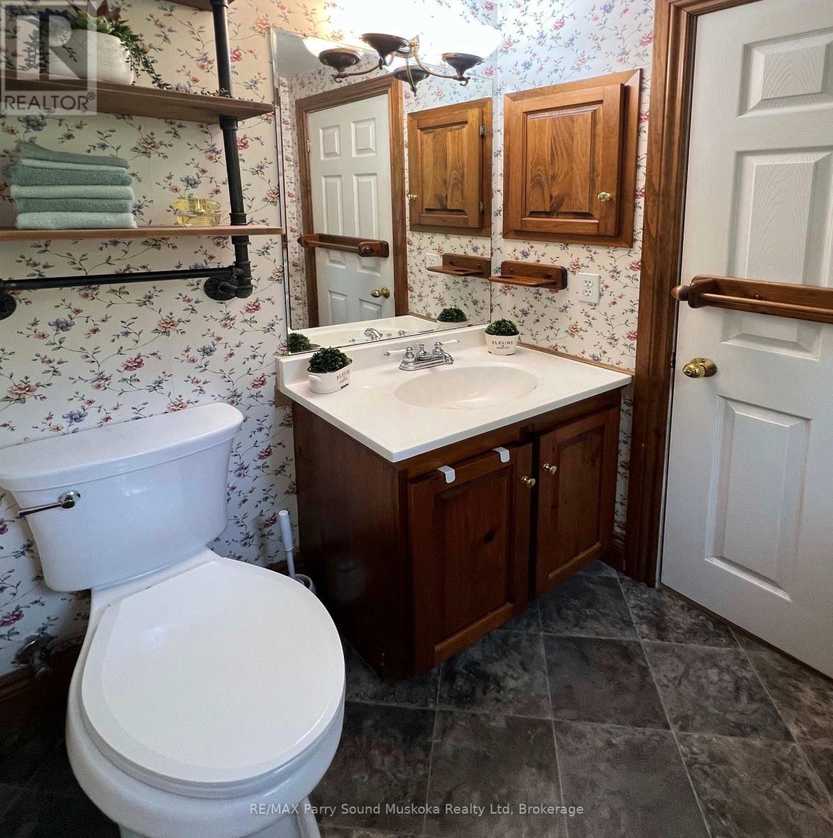 159 Boundary Spur Road, Whitestone (Dunchurch), ON - Indoor Photo Showing Bathroom