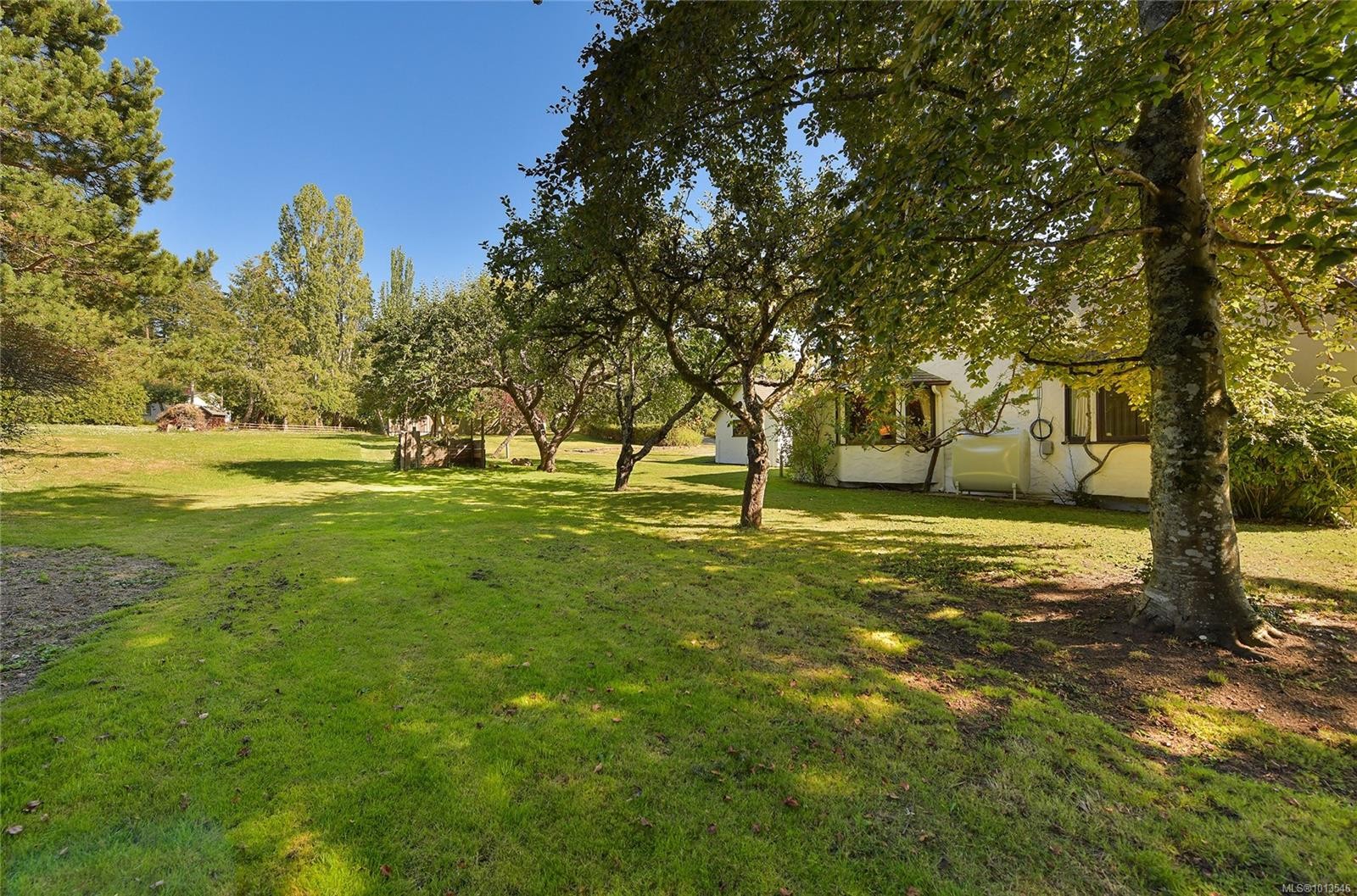 2173 Tryon Rd, North Saanich, BC