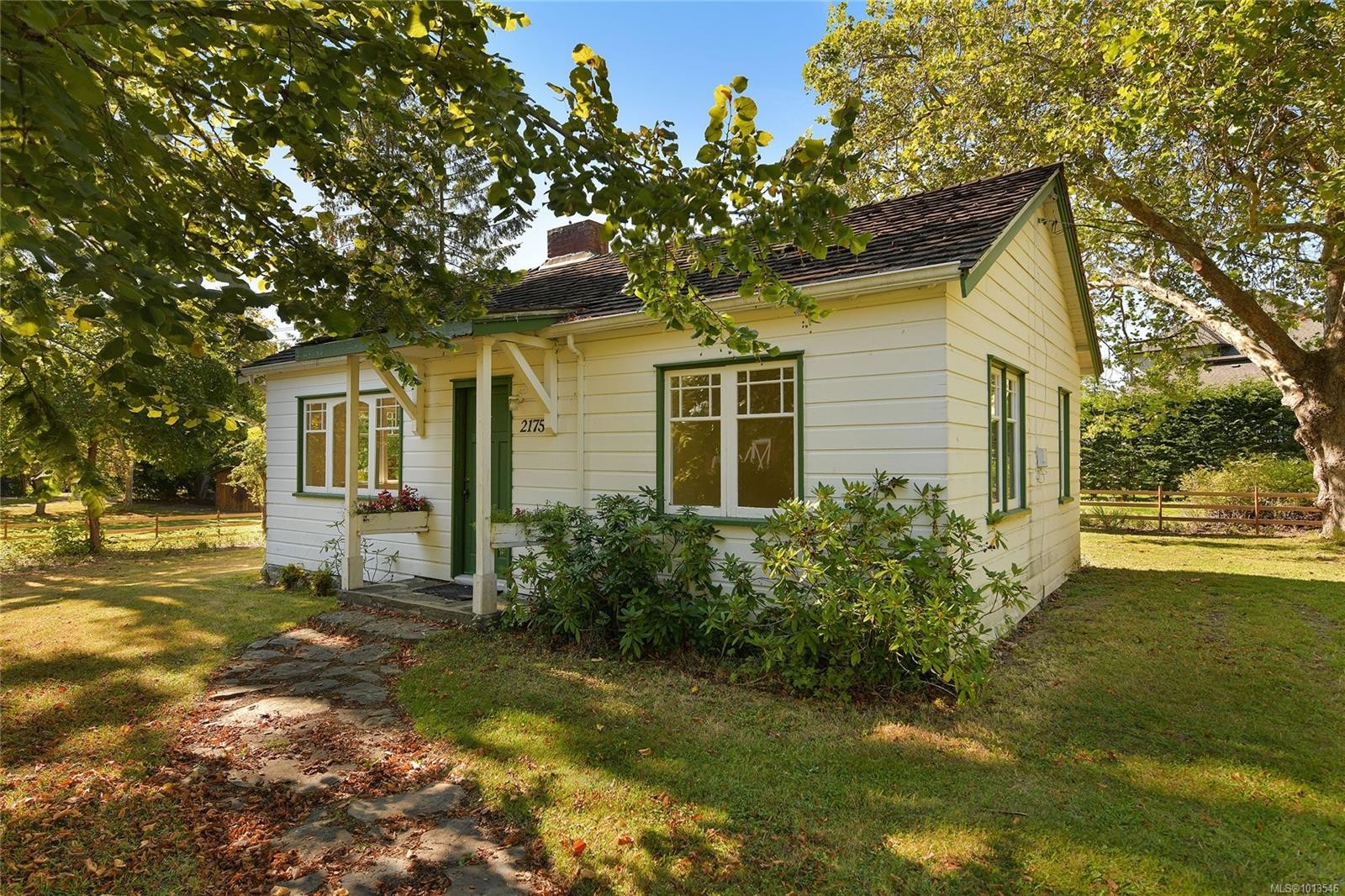 2173 Tryon Rd, North Saanich, BC