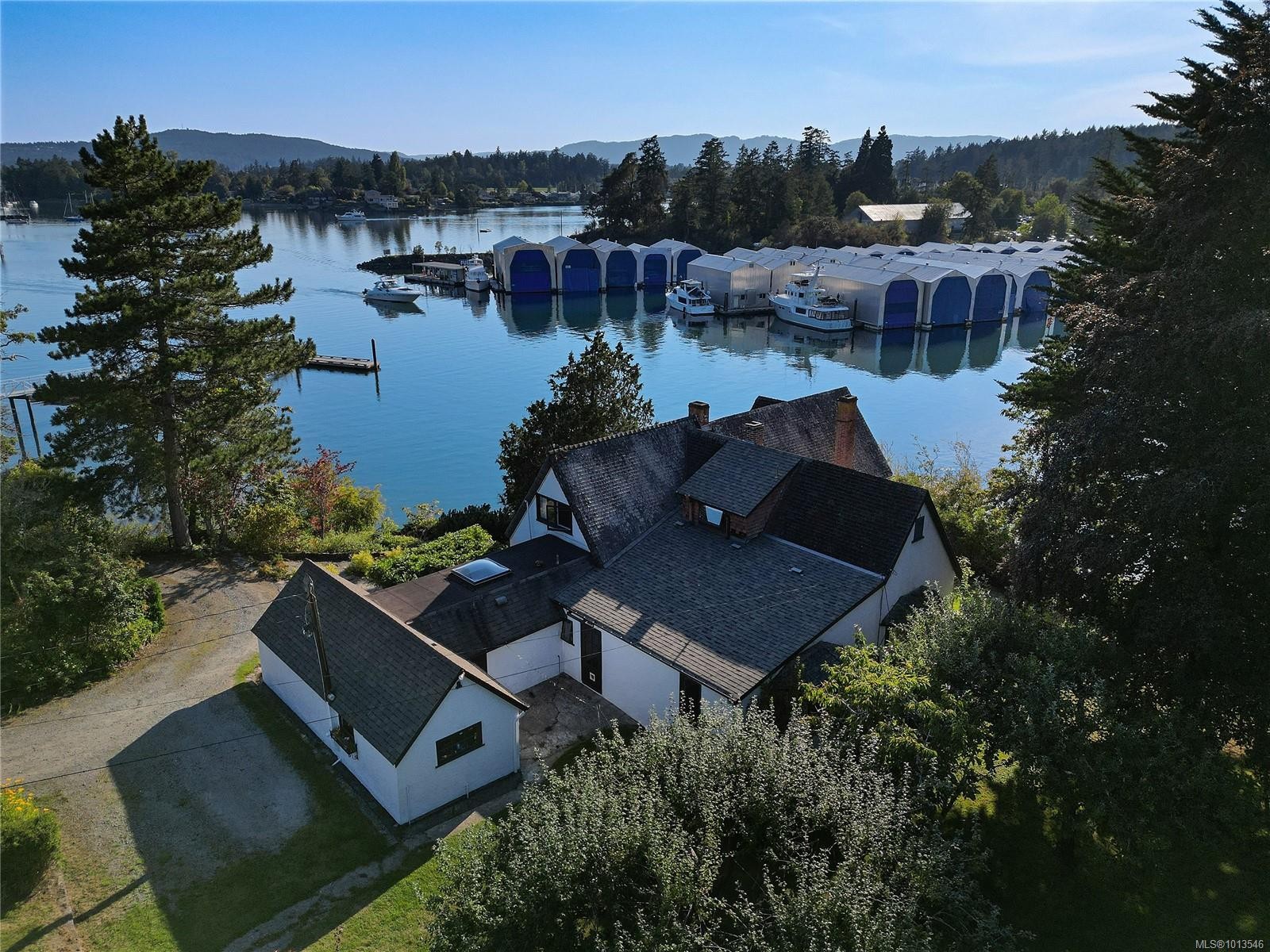 2173 Tryon Rd, North Saanich, BC