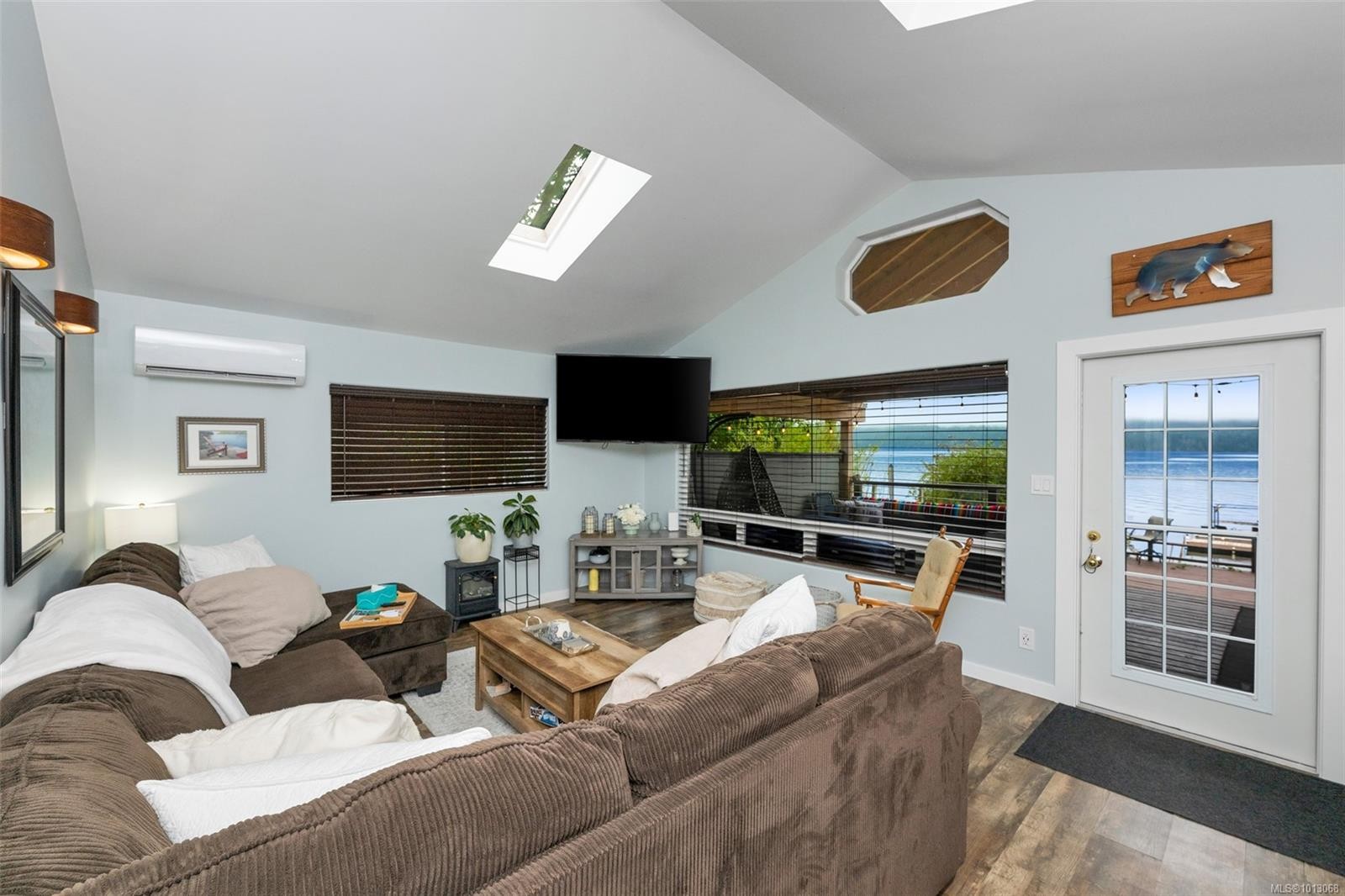 10552 Coon Creek Rd, Youbou, BC