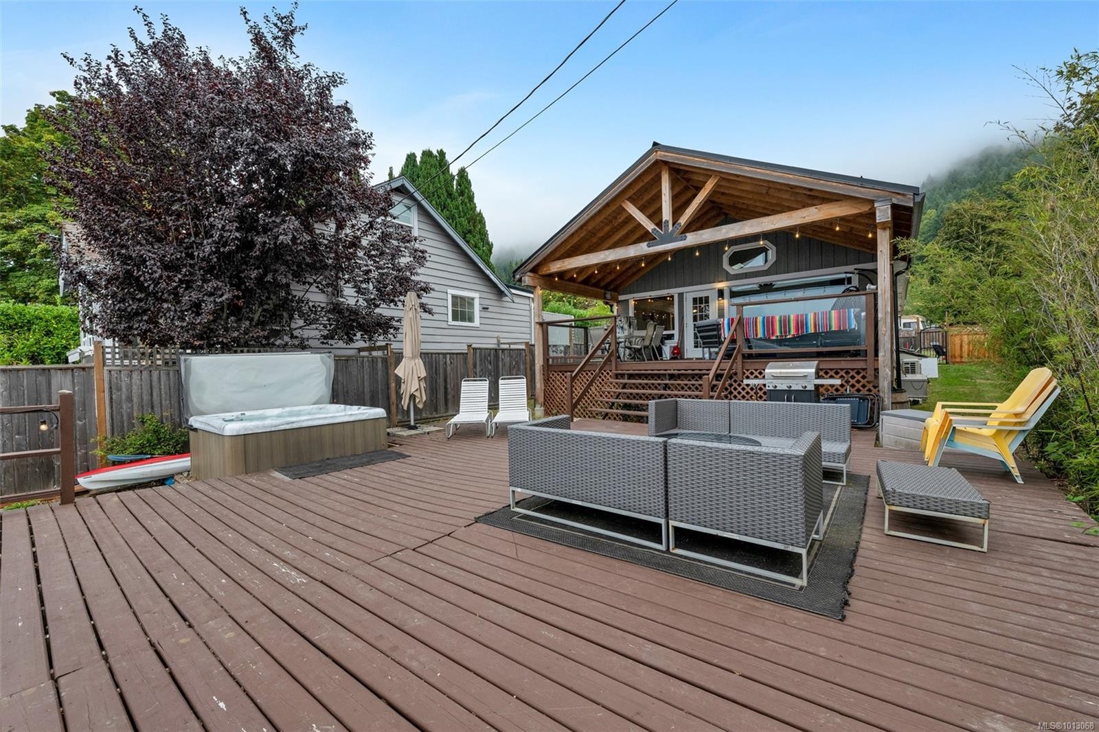 10552 Coon Creek Rd, Youbou, BC